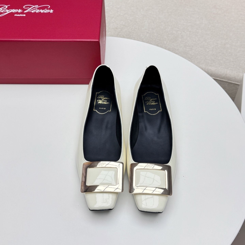 Roger Vivier flat shoes